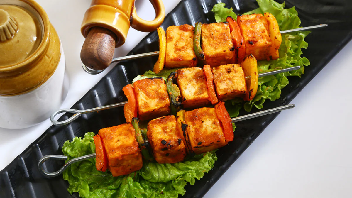 Smoky and Flavorful Paneer Tikka Recipe
